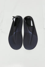 Load image into Gallery viewer, MMshoes On The Shore Water Shoes in Black